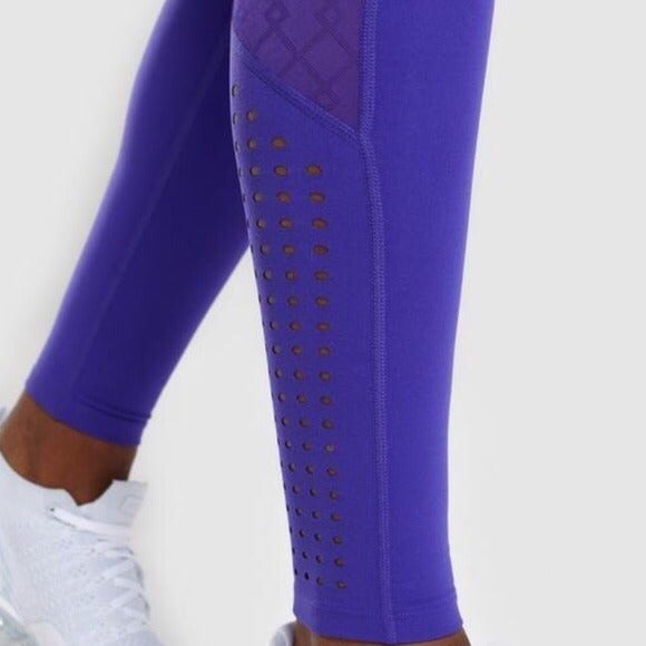 ❌SOLD❌ Gymshark geo mesh leggings - Picture 3 of 4